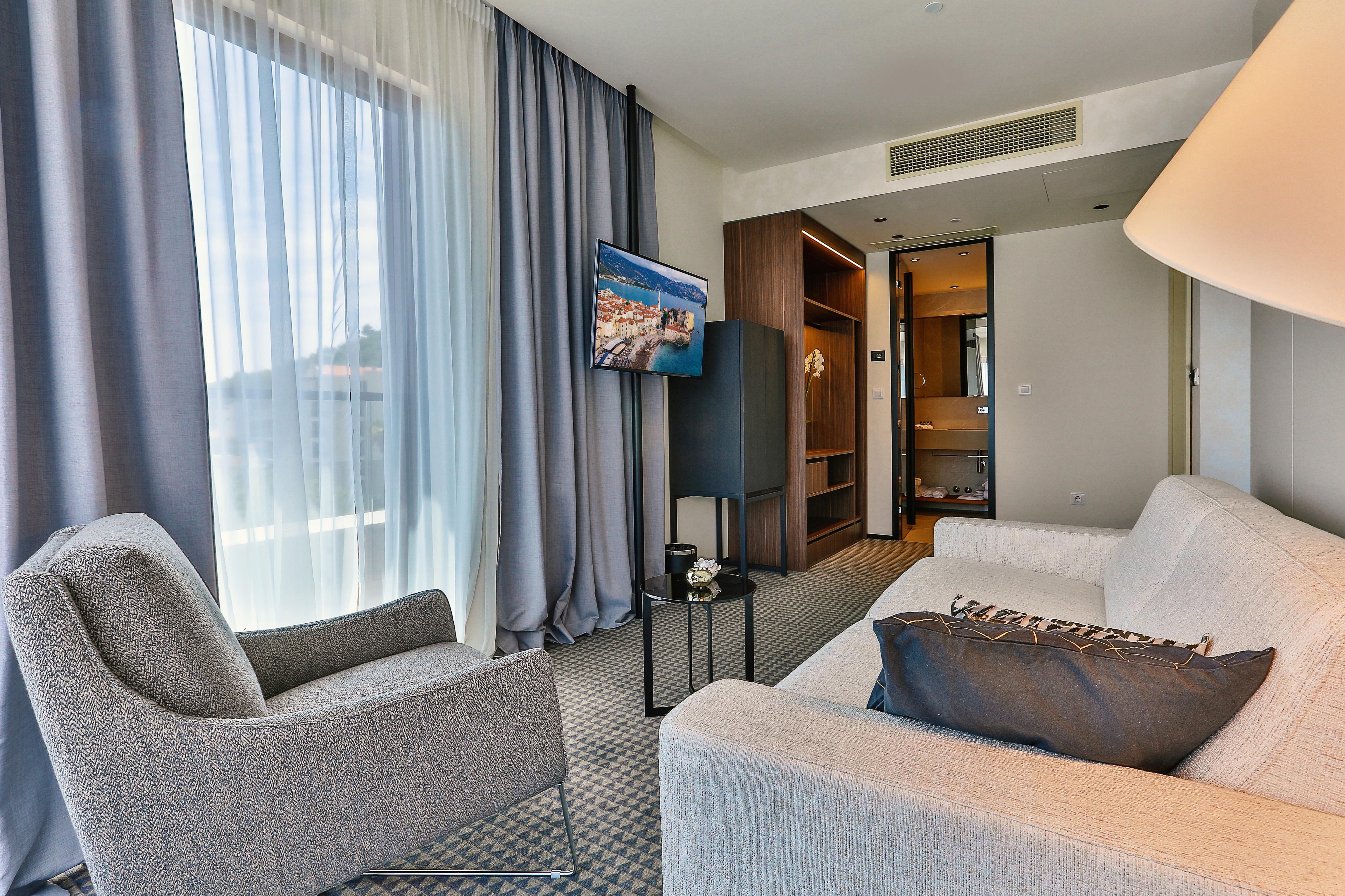 Hotel Kalos บุดวา ภายนอก รูปภาพ